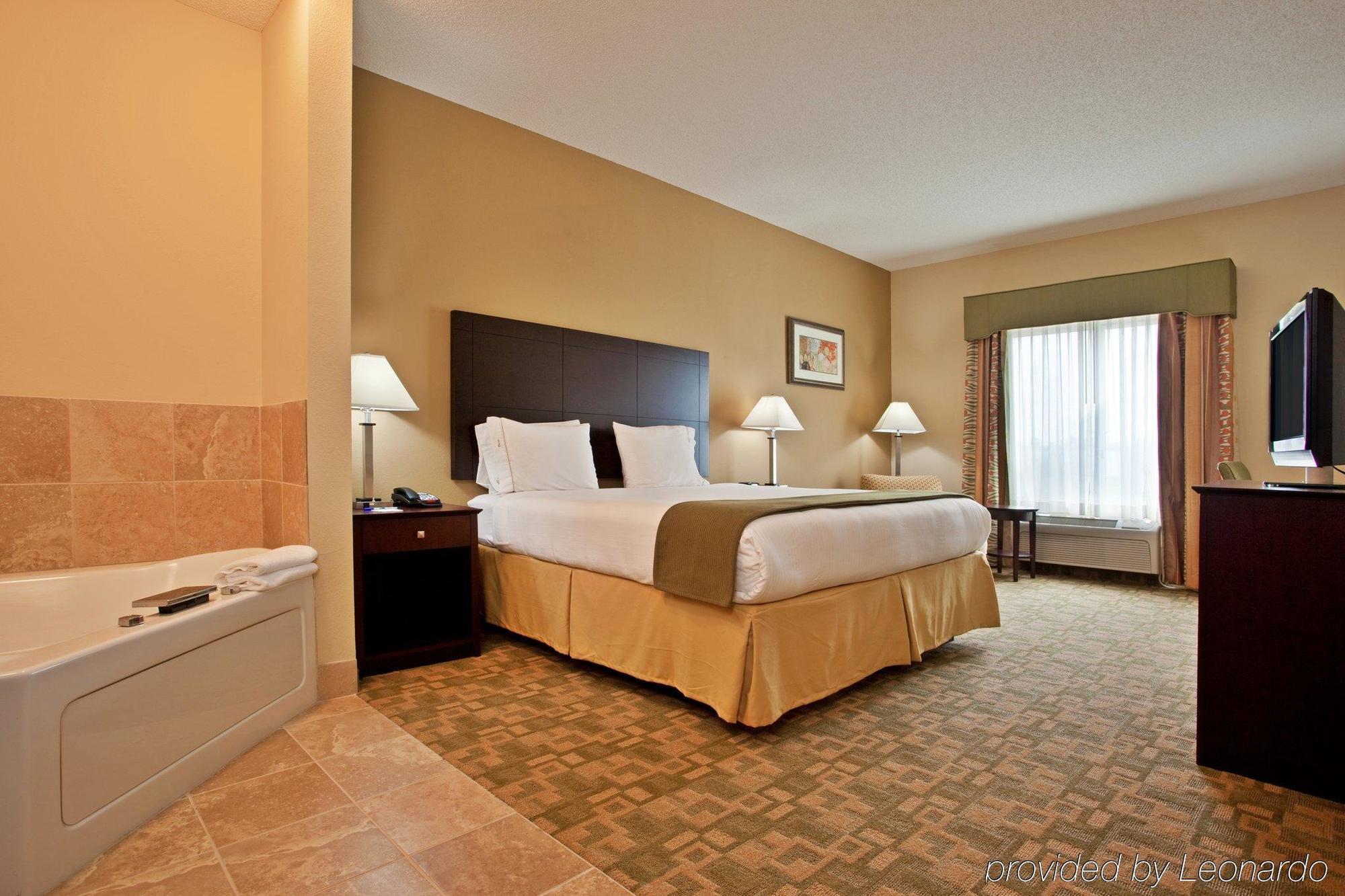 Holiday Inn Express Hotel & Suites Franklin Habitación foto